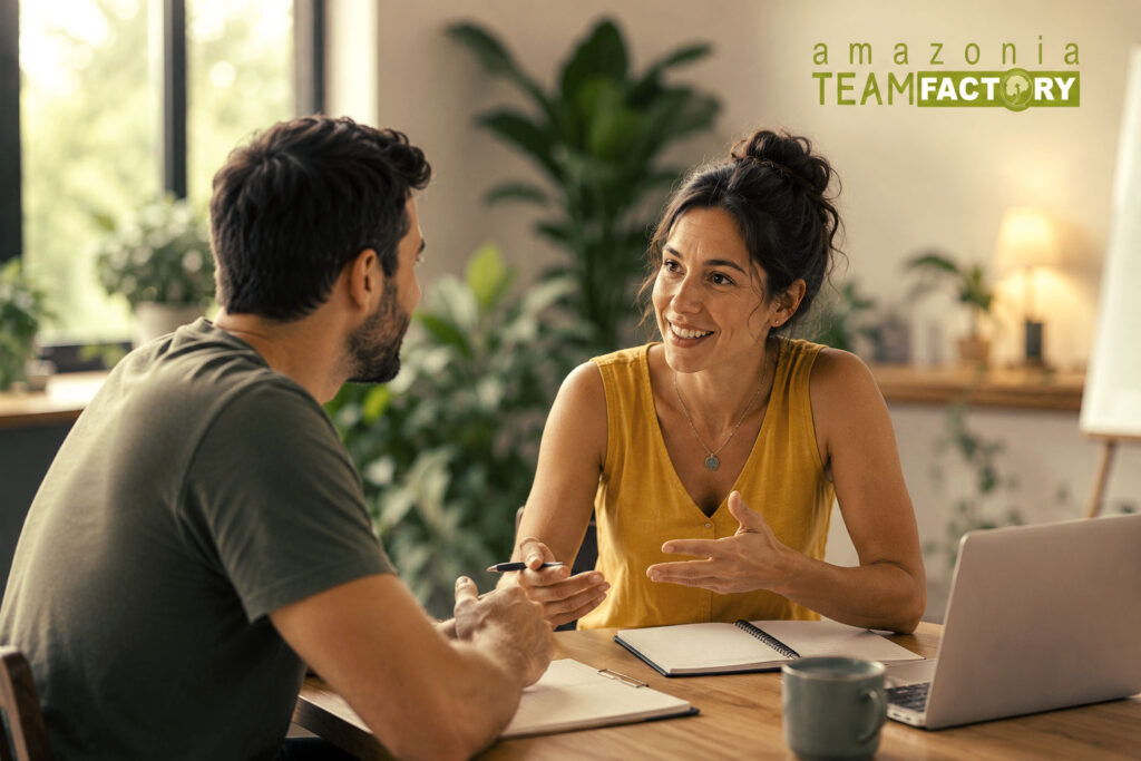 2 personas que aprovechan para convertir el feedback constructivo en una conversación de descubrimiento por conocer cómo dar feedback.