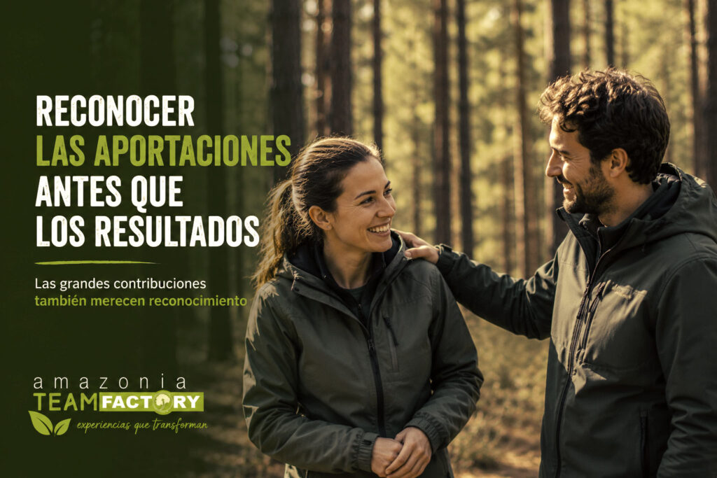 2 miembros de un equipo de empresa en programa en naturaleza para crear seguridad psicológica en el trabajo a través de las aportaciones, no solo por los resultados.